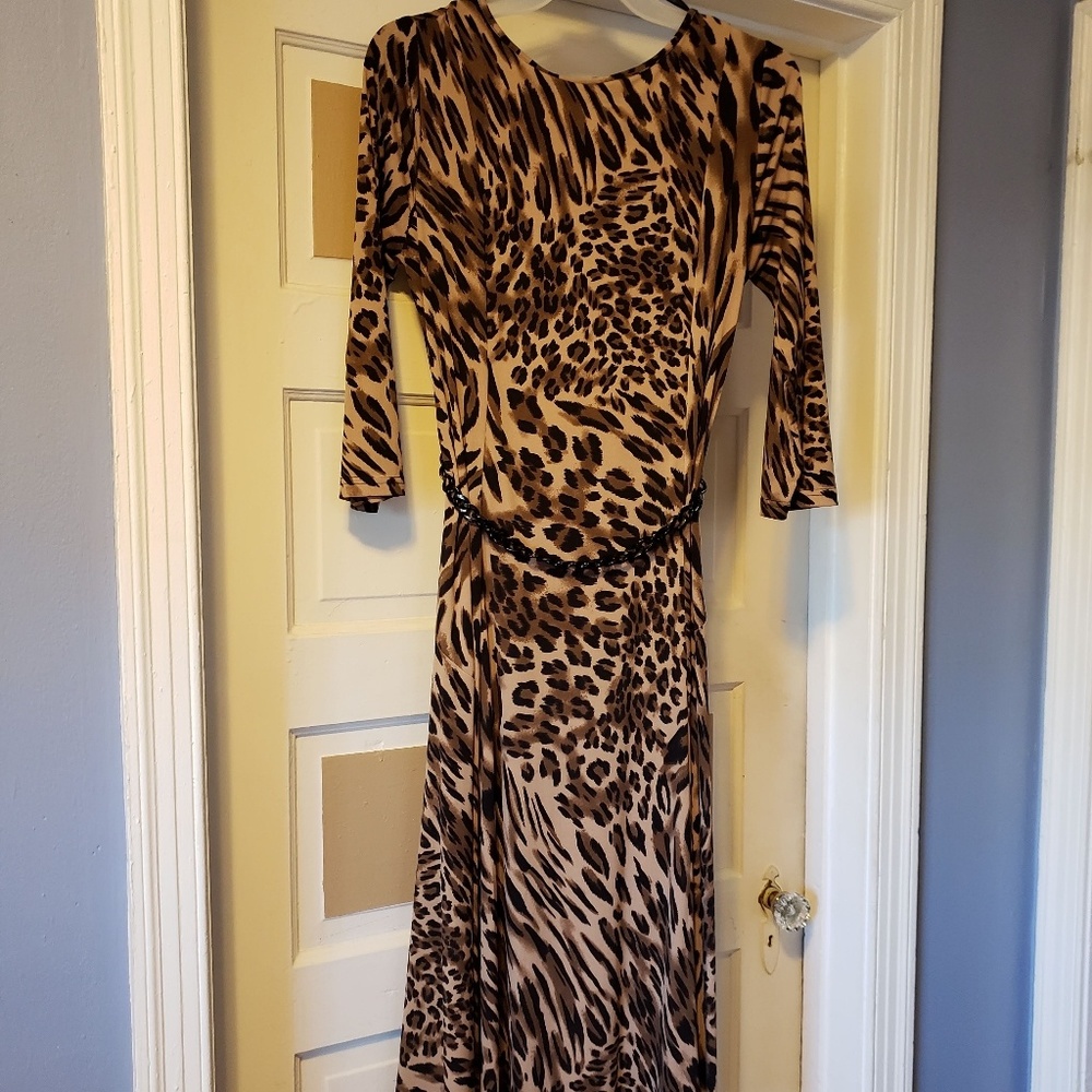 Dress - Picture 2 of 4